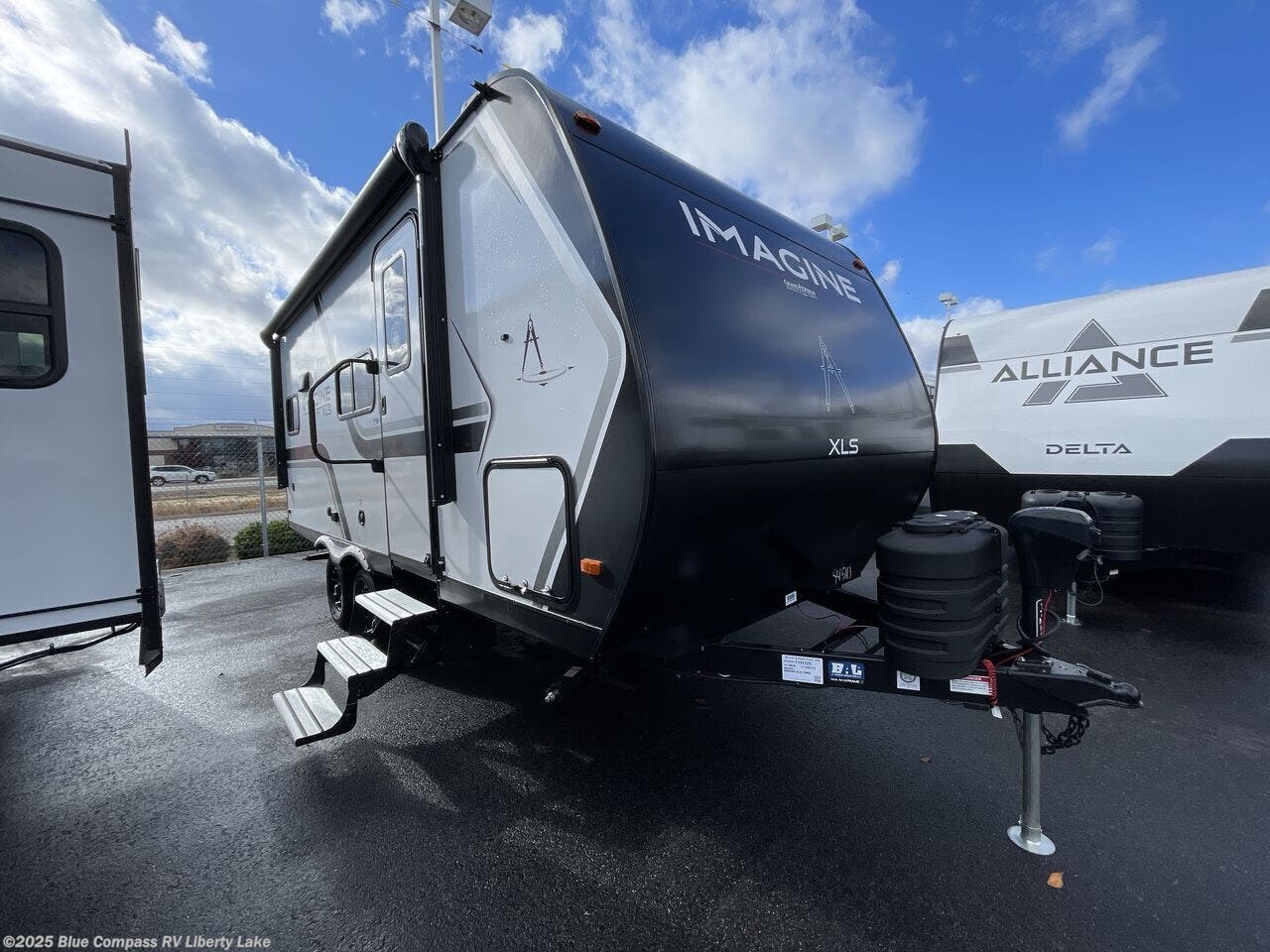 New 2026 Grand Design Imagine XLS 17MKE available in Liberty Lake, Washington