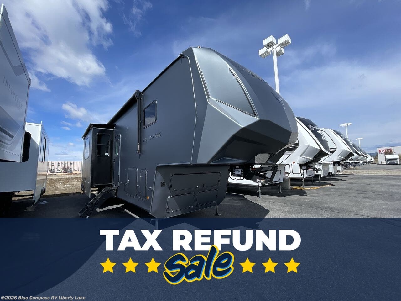 New 2026 Dutchmen Voltage V-Series 3850 available in Liberty Lake, Washington