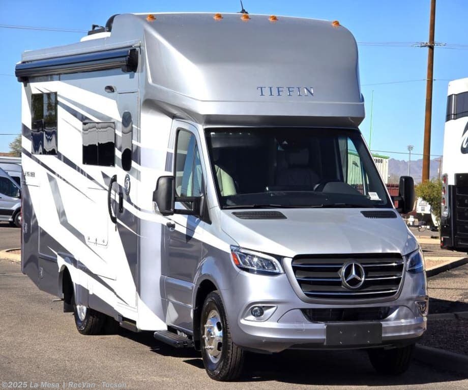 New 2026 Tiffin Wayfarer 25XLW available in Tucson, Arizona