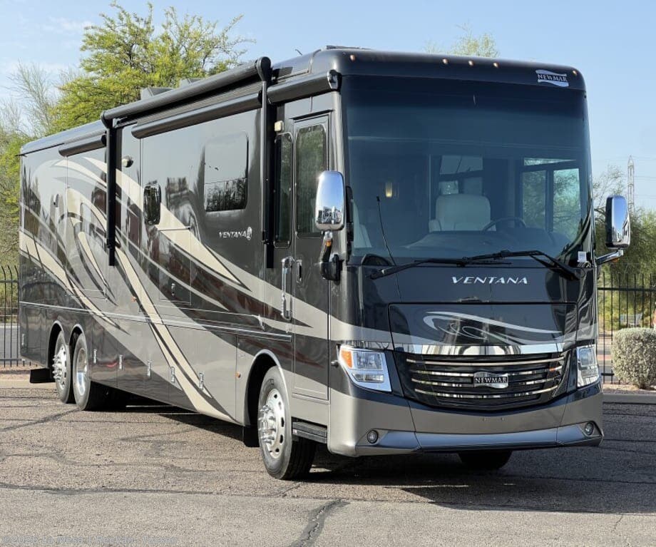 Used 2018 Newmar Ventana 4369 available in Tucson, Arizona