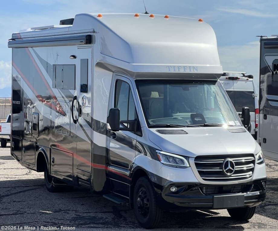 New 2027 Tiffin Wayfarer 25RW available in Tucson, Arizona
