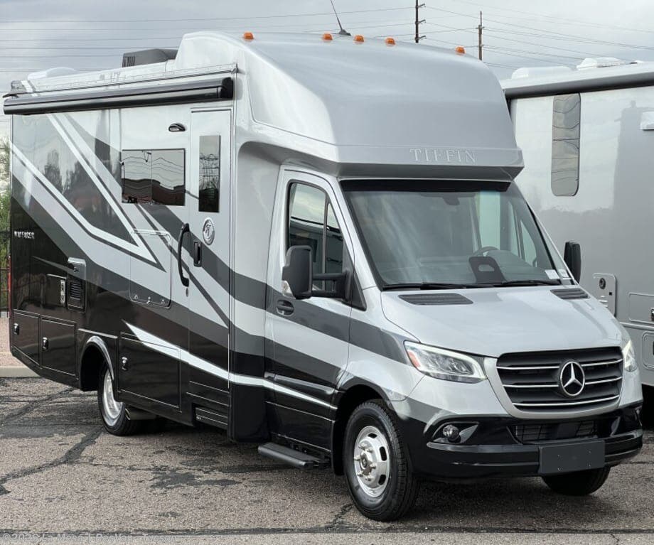 New 2027 Tiffin Wayfarer 25RW available in Tucson, Arizona