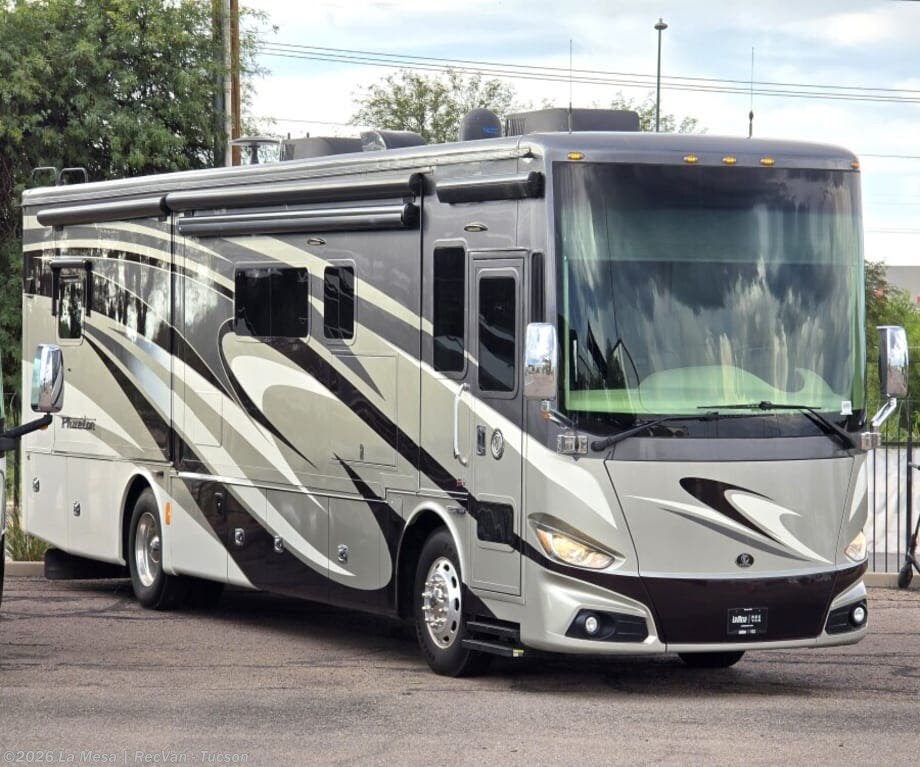Used 2017  Tiffin Phaeton 36GH by Tiffin from La Mesa | RecVan - Tucson in Tucson, AZ