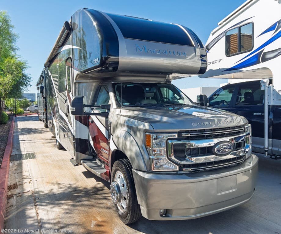 Used 2022  Thor Motor Coach Magnitude SV34 by Thor Motor Coach from La Mesa | RecVan - Mesa in Mesa, AZ