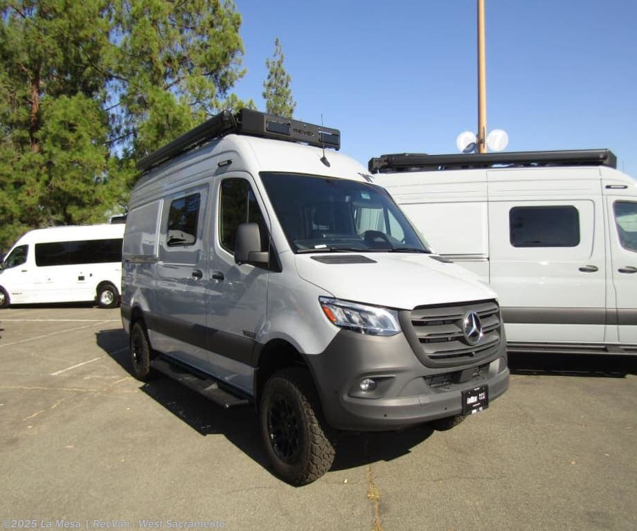 New 2026 Winnebago Revel BMB44E-2.5-2 available in West Sacramento, California