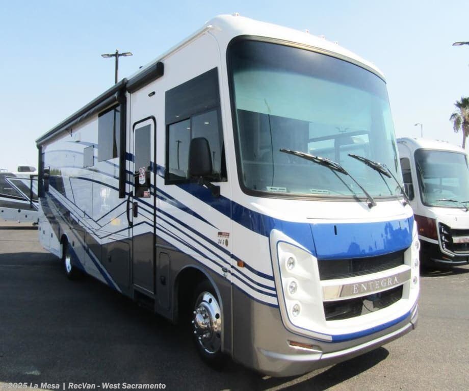 New 2026 Entegra Coach Vision XL 34G available in West Sacramento, California