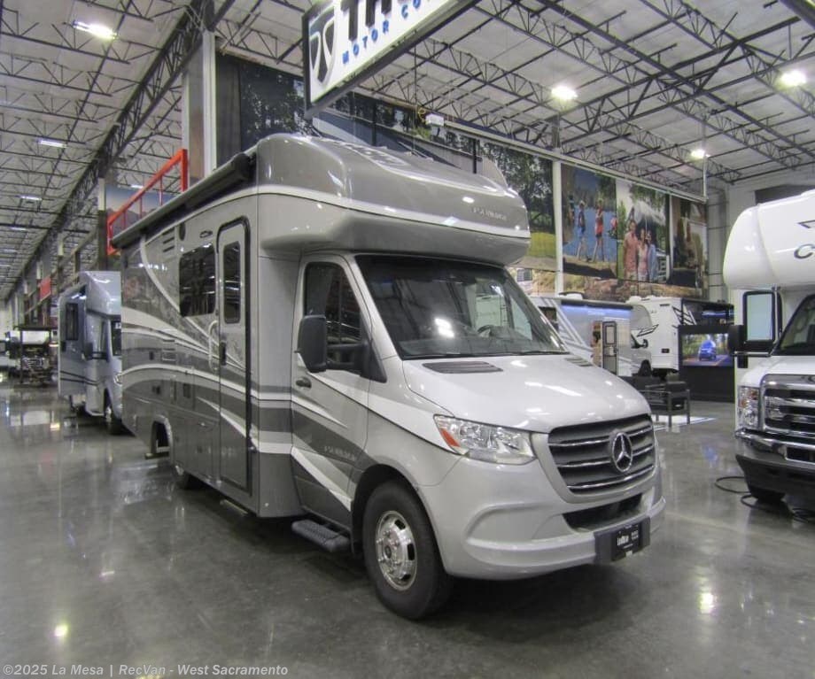 Used 2020 Dynamax Corp  ISATA 24FW available in West Sacramento, California