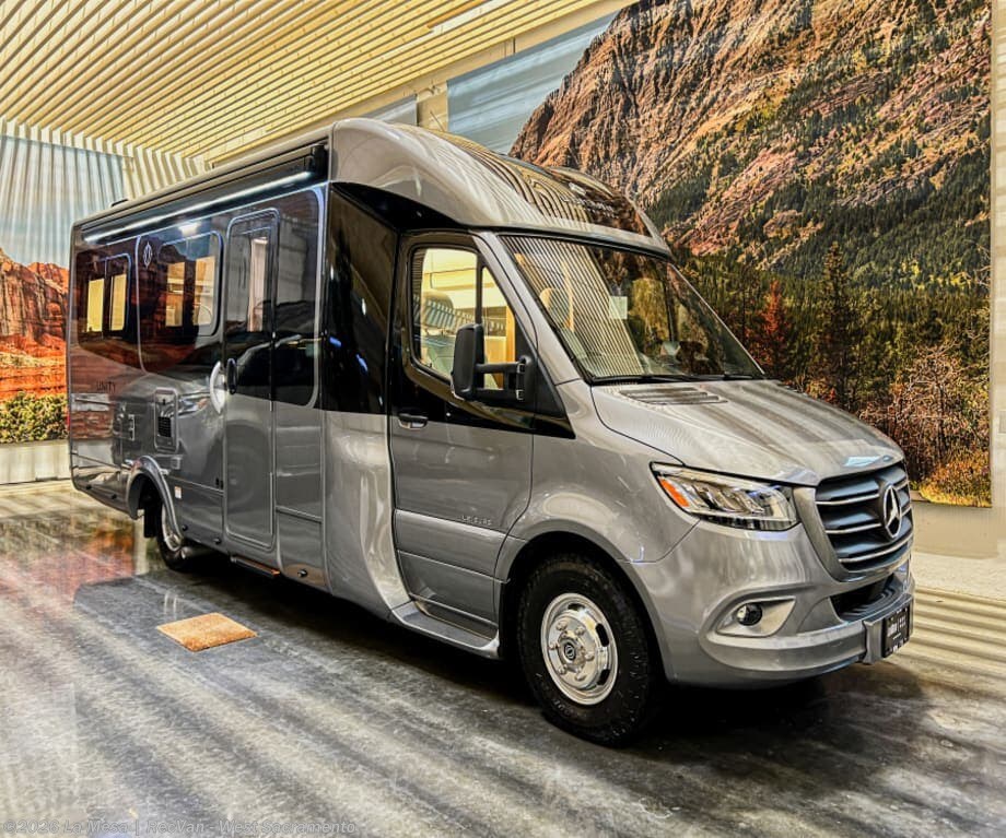 New 2026 Leisure Travel Unity U24CB available in West Sacramento, California