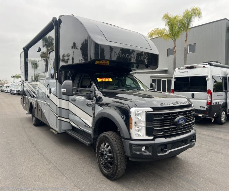 New 2027 Thor Motor Coach Magnitude Grand Z30-M available in San Diego, California