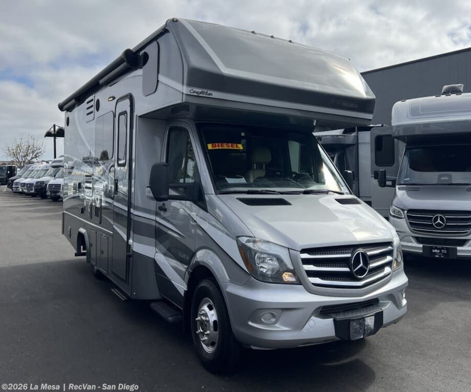 Used 2020 Dynamax Corp  ISATA 3 24FWM available in San Diego, California