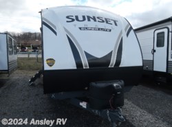New 2022 CrossRoads Sunset Trail Super Lite SS299QB available in Duncansville, Pennsylvania