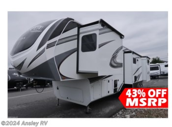 New 2022 Grand Design Solitude 3950BH available in Duncansville, Pennsylvania