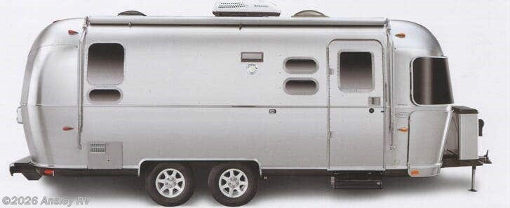 Used 2015 Airstream Flying Cloud 30 Bunk available in Duncansville, Pennsylvania