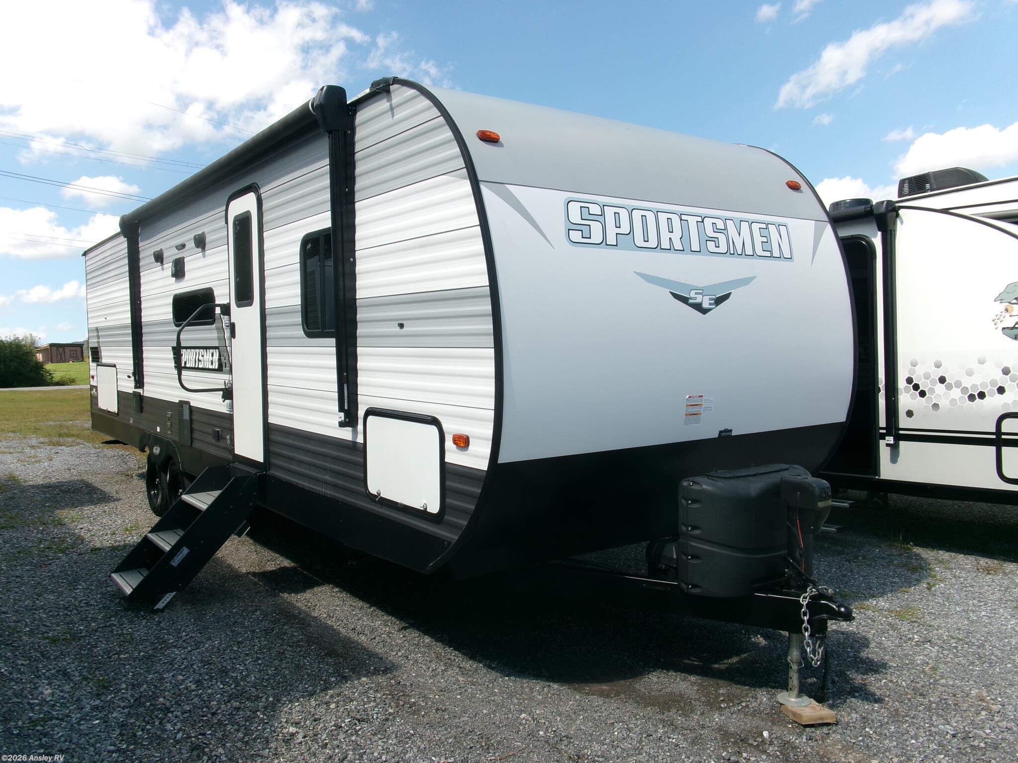 Used 2023  K-Z Sportsmen SE 301BHKSE by K-Z from Ansley RV in Duncansville, PA