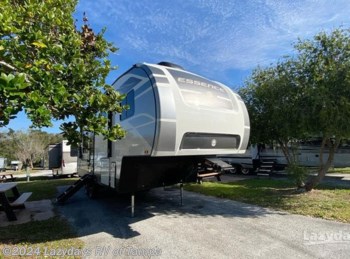 New 24 Cruiser RV Essence E-25RK available in Fort Pierce, Florida