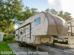 Used 2014 Forest River Flagstaff Classic Super Lite 8528BHWS available in Seffner, Florida