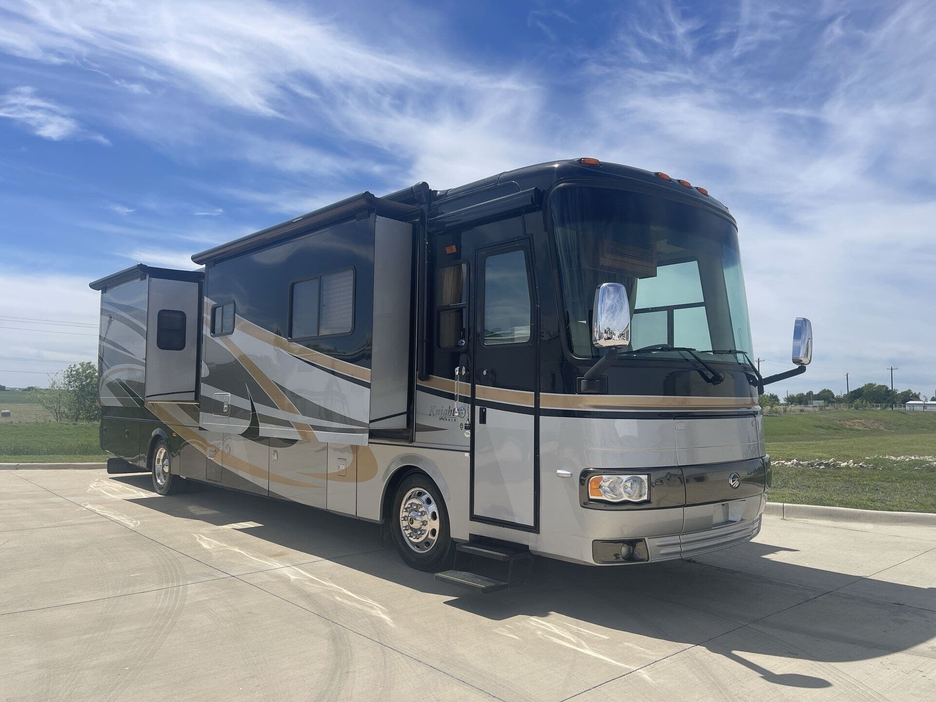 Used 2008 Monaco RV Knight 40DFT available in Sanger, Texas