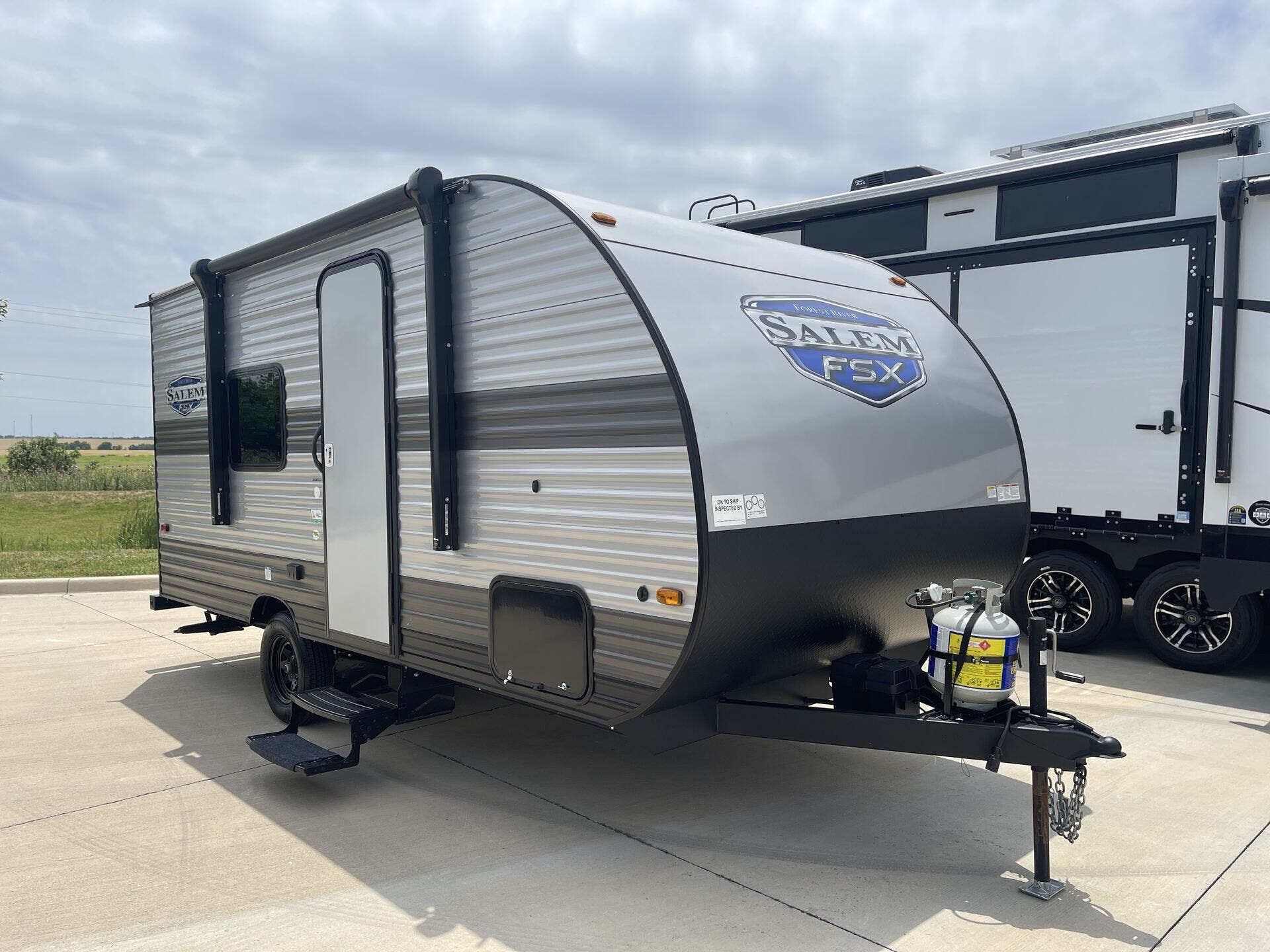 Used 2025 Forest River Salem 164RBLE available in Sanger, Texas