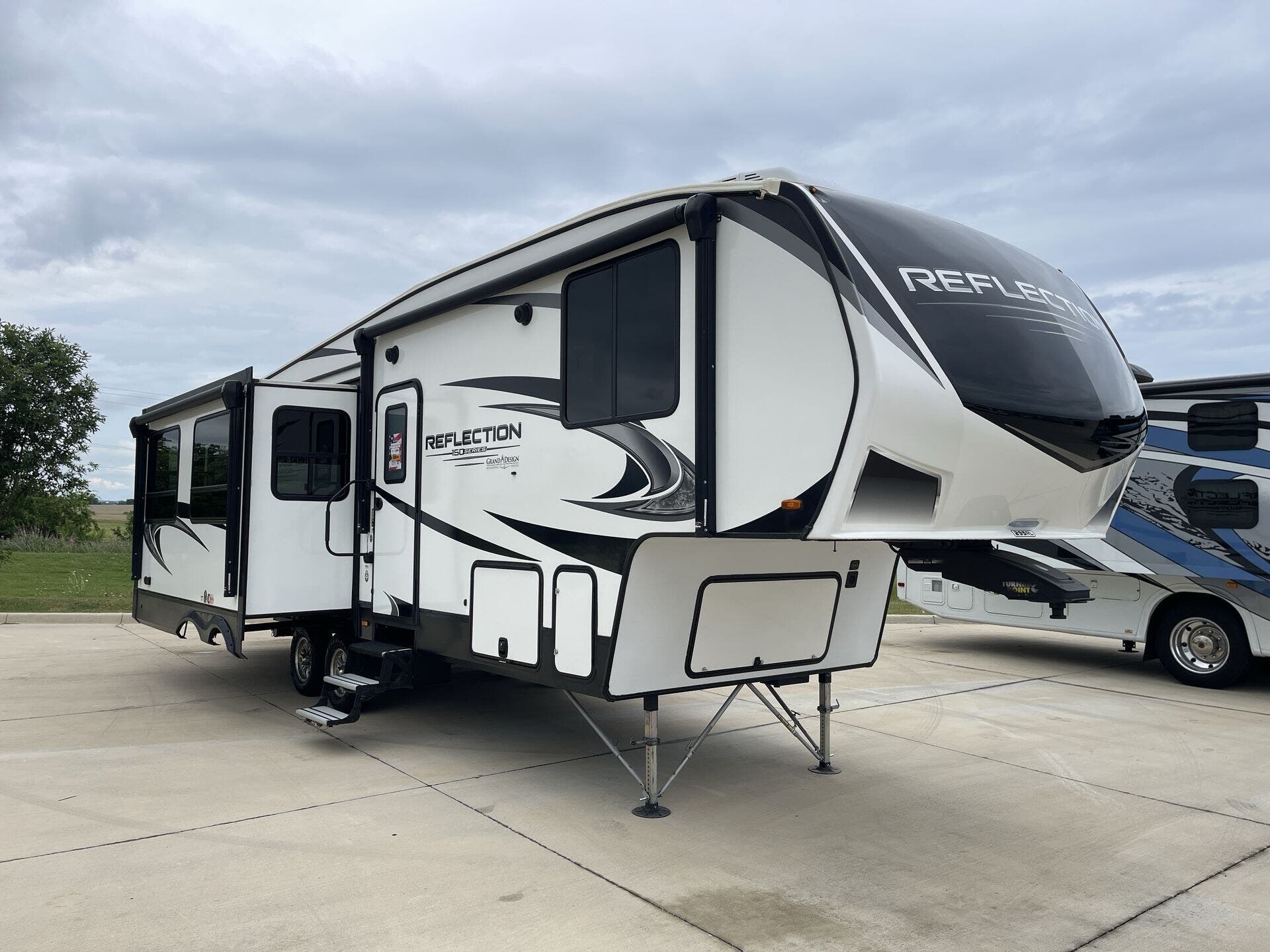 Used 2021 Grand Design Reflection 150 295RL available in Sanger, Texas