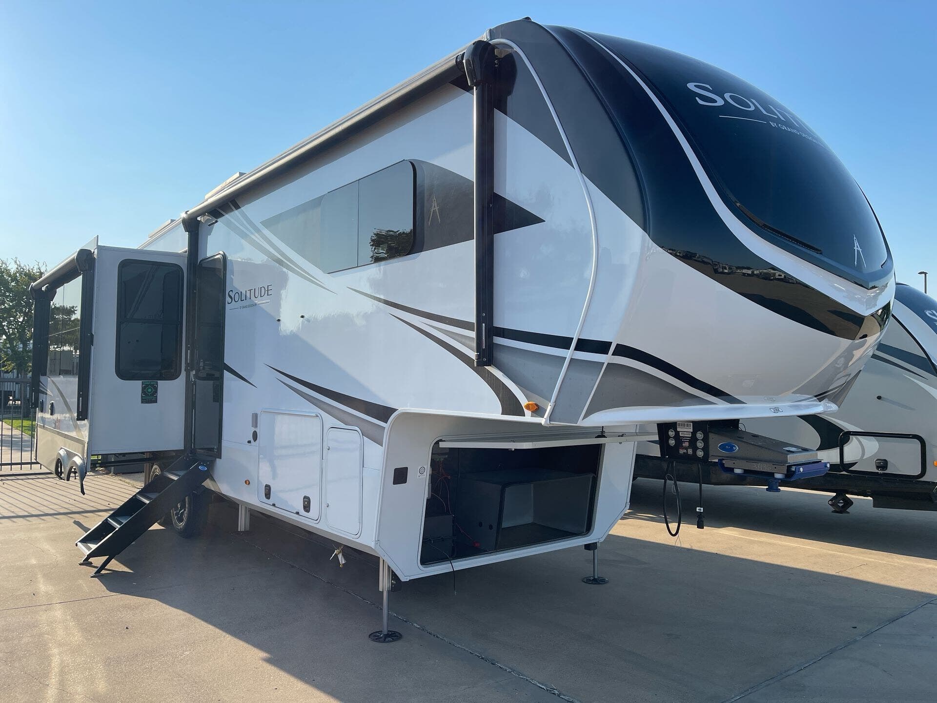 New 2025 Grand Design Solitude 310GK available in Fort Worth, Texas