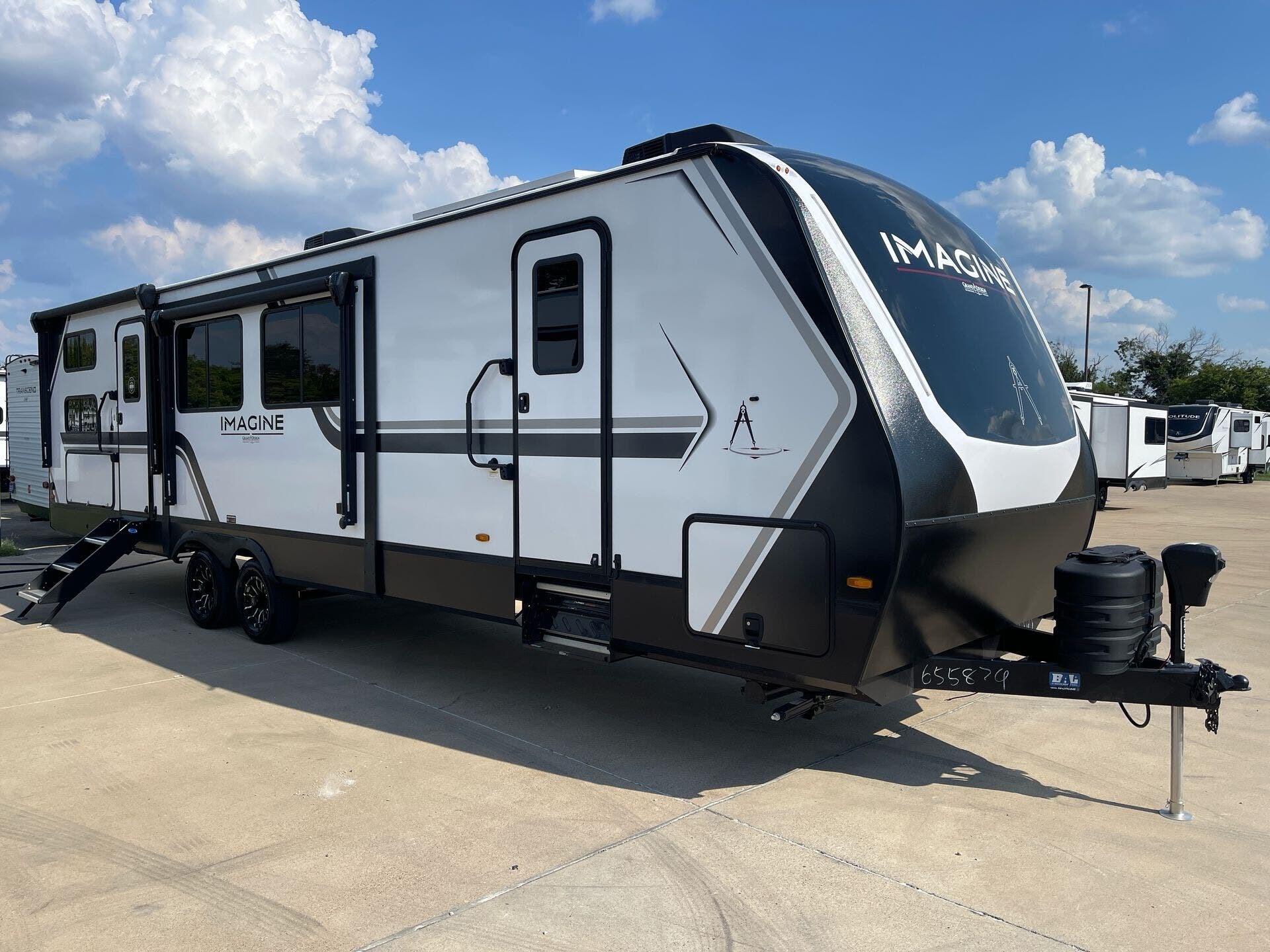 New 2026 Grand Design Imagine 3210BH available in Fort Worth, Texas