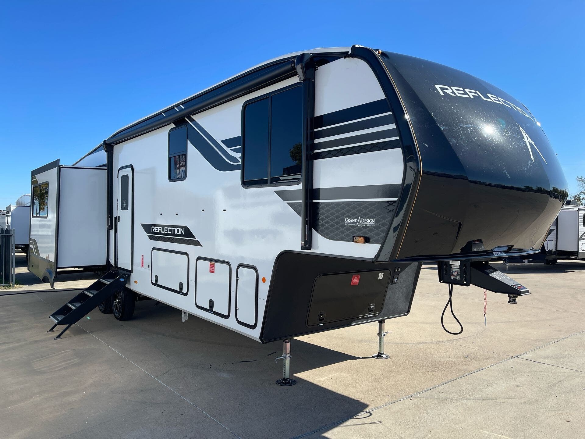 New 2026 Grand Design Reflection 324MBS available in Fort Worth, Texas