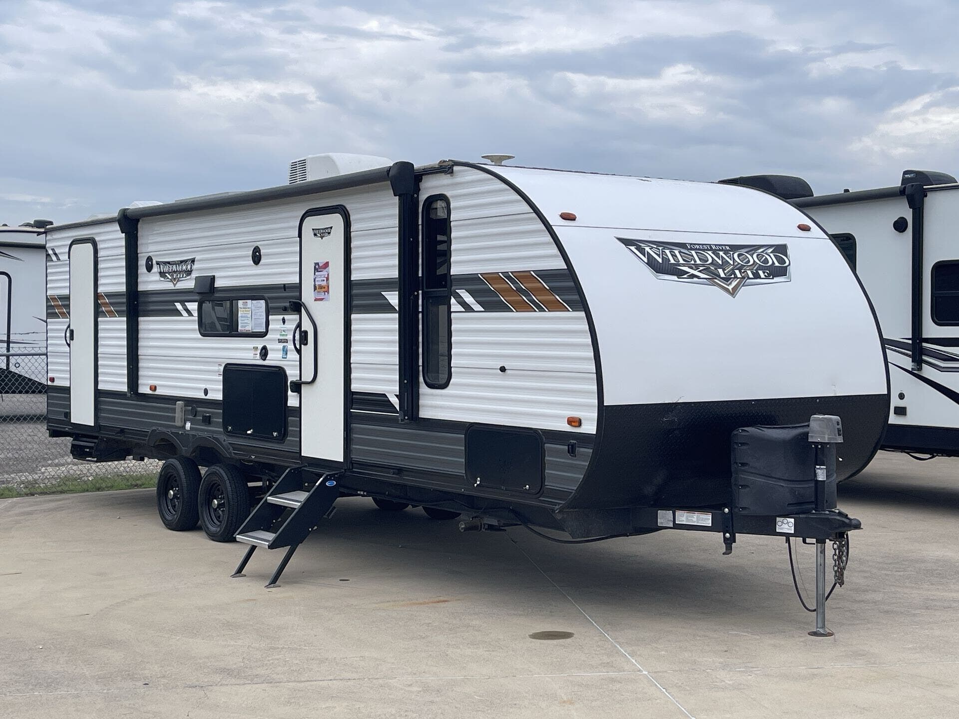 Used 2022 Forest River  WILDWOODXLITE 263BHXL available in Fort Worth, Texas