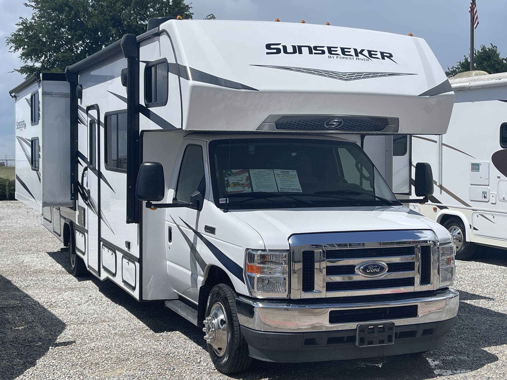 Used 2023 Forest River Sunseeker 3250DSLE available in Fort Worth, Texas