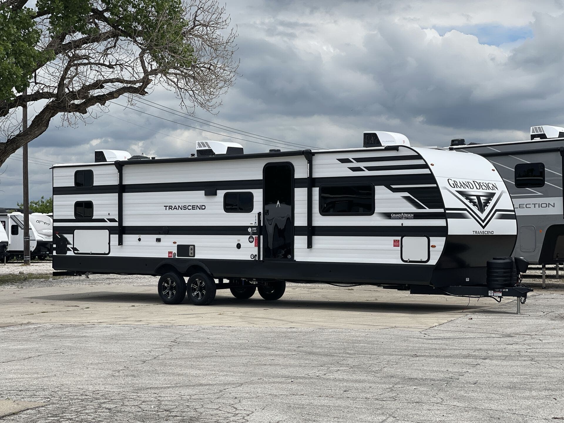 New 2027 Grand Design Transcend 335BHT available in Fort Worth, Texas
