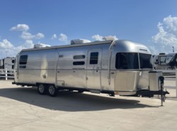 Used 2024 Airstream Flying Cloud AIRSTREAM  30RBQ available in Corinth, Texas