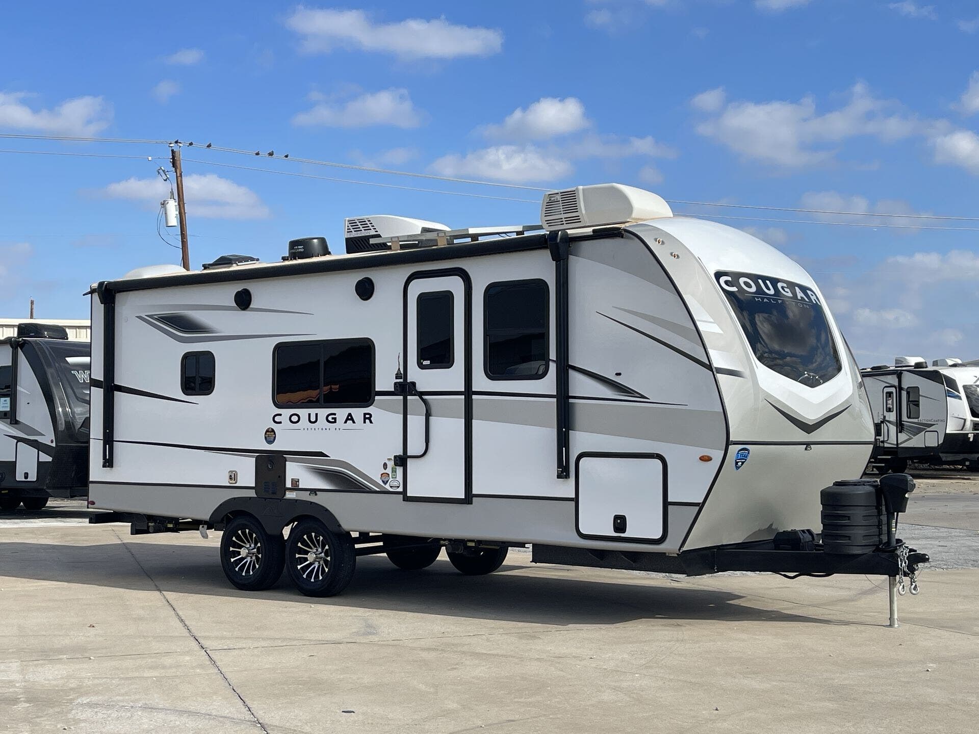 Used 2025 Keystone Cougar 22RBS available in Corinth, Texas