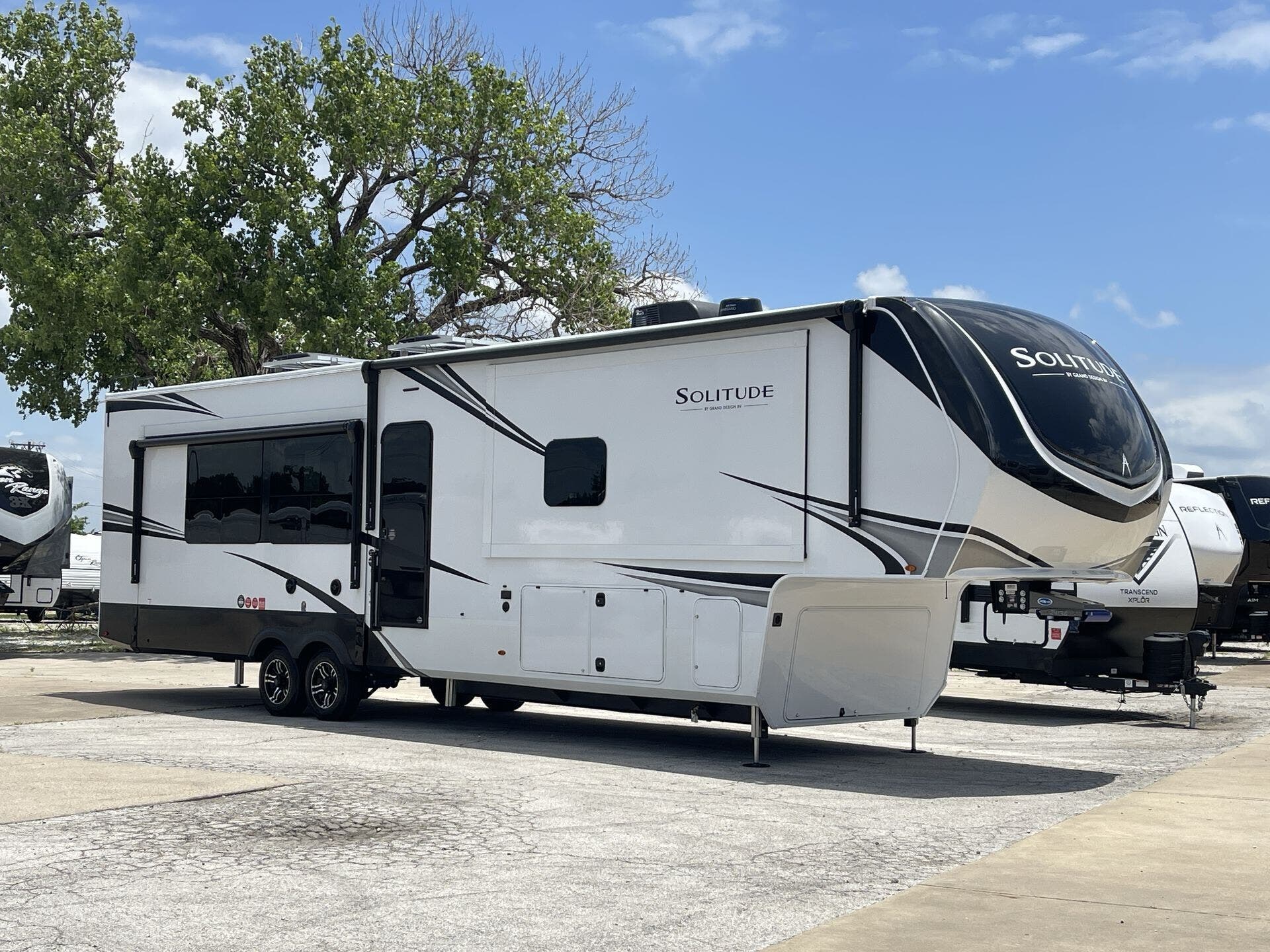 New 2026 Grand Design Solitude 417KB available in Corinth, Texas