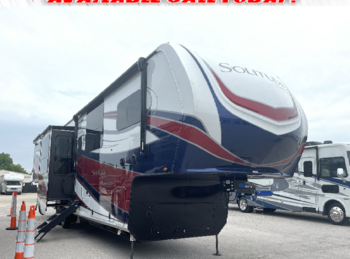 New 2023 Grand Design Solitude 390RK available in Oklahoma City, Oklahoma