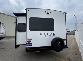 Used 2021 Dutchmen Kodiak 3371FLSL available in Oklahoma City, Oklahoma