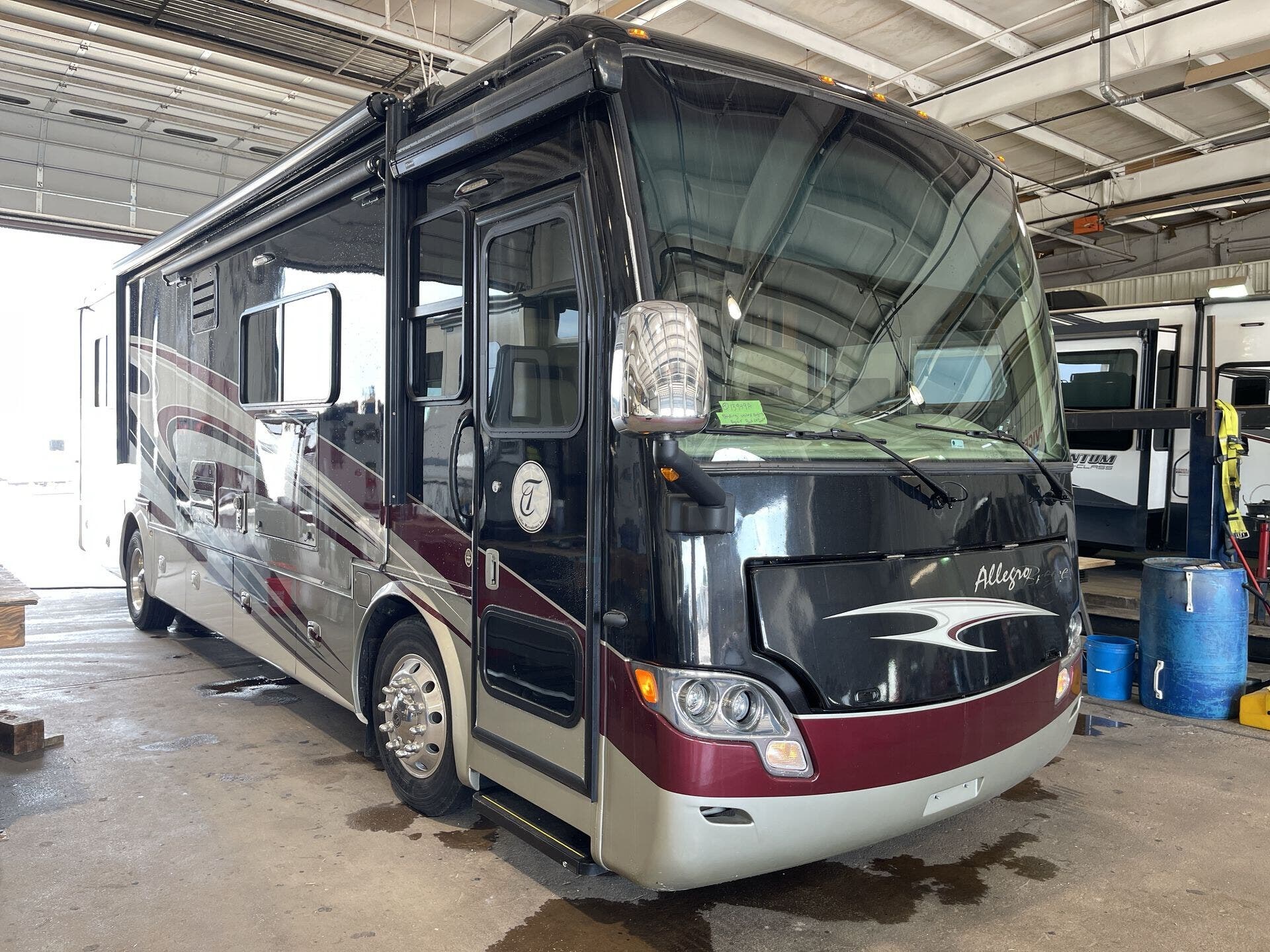 Used 2015 Tiffin Allegro Breeze 32BR available in Oklahoma City, Oklahoma