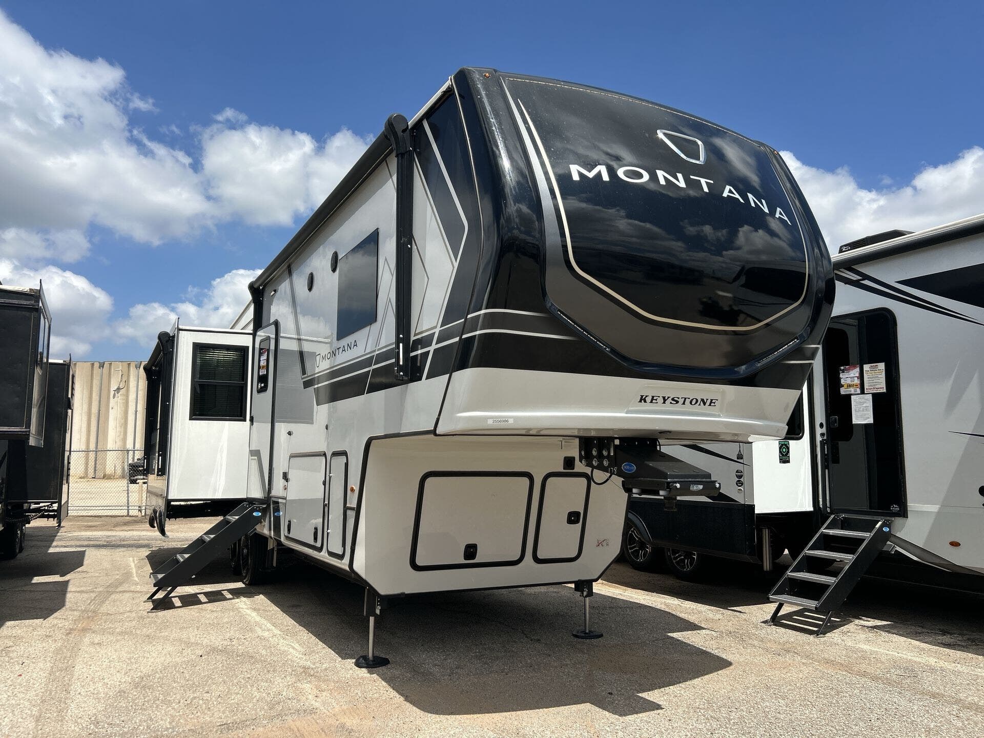 Used 2026 Keystone Montana 3123RL available in Oklahoma City, Oklahoma