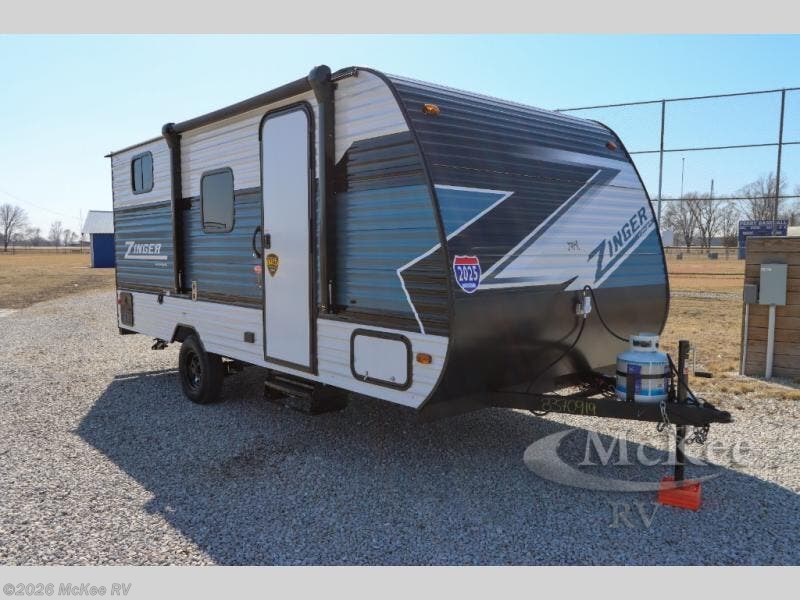 New 2025 CrossRoads Zinger Lite 18QB available in Perry, Iowa