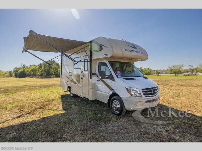 Used 2019 Thor Motor Coach  Fourwinds 24BL available in Perry, Iowa