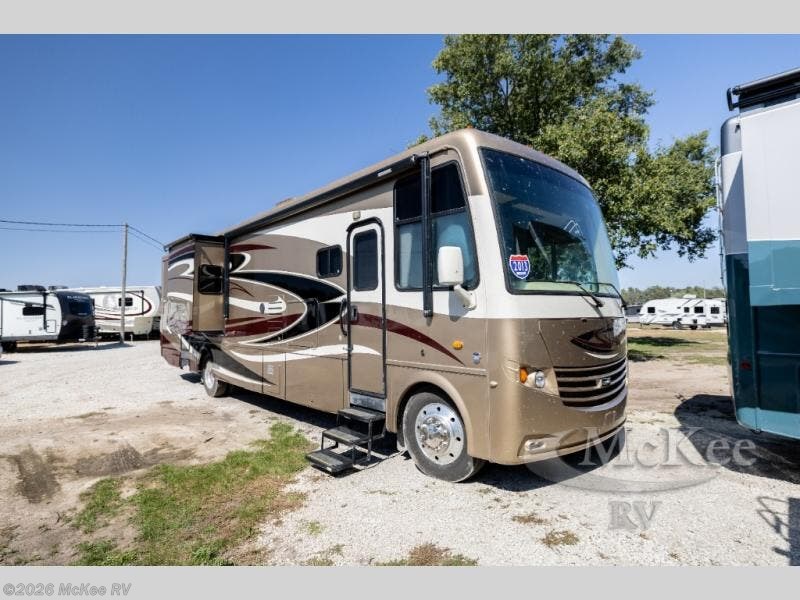 Used 2013 Newmar Canyon Star 3920 available in Perry, Iowa