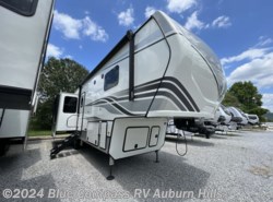 New 2025 Keystone Montana 3123RL available in Auburn Hills, Michigan