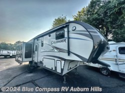 Used 2015 Prime Time Crusader 322RES available in Auburn Hills, Michigan