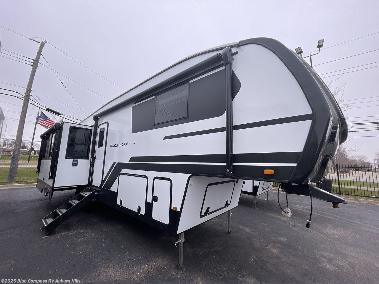 New 2025 East to West Blackthorn 3100RL available in Auburn Hills, Michigan