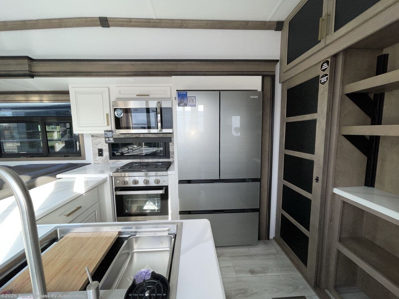 New 2025 Keystone Montana 3532SP available in Auburn Hills, Michigan