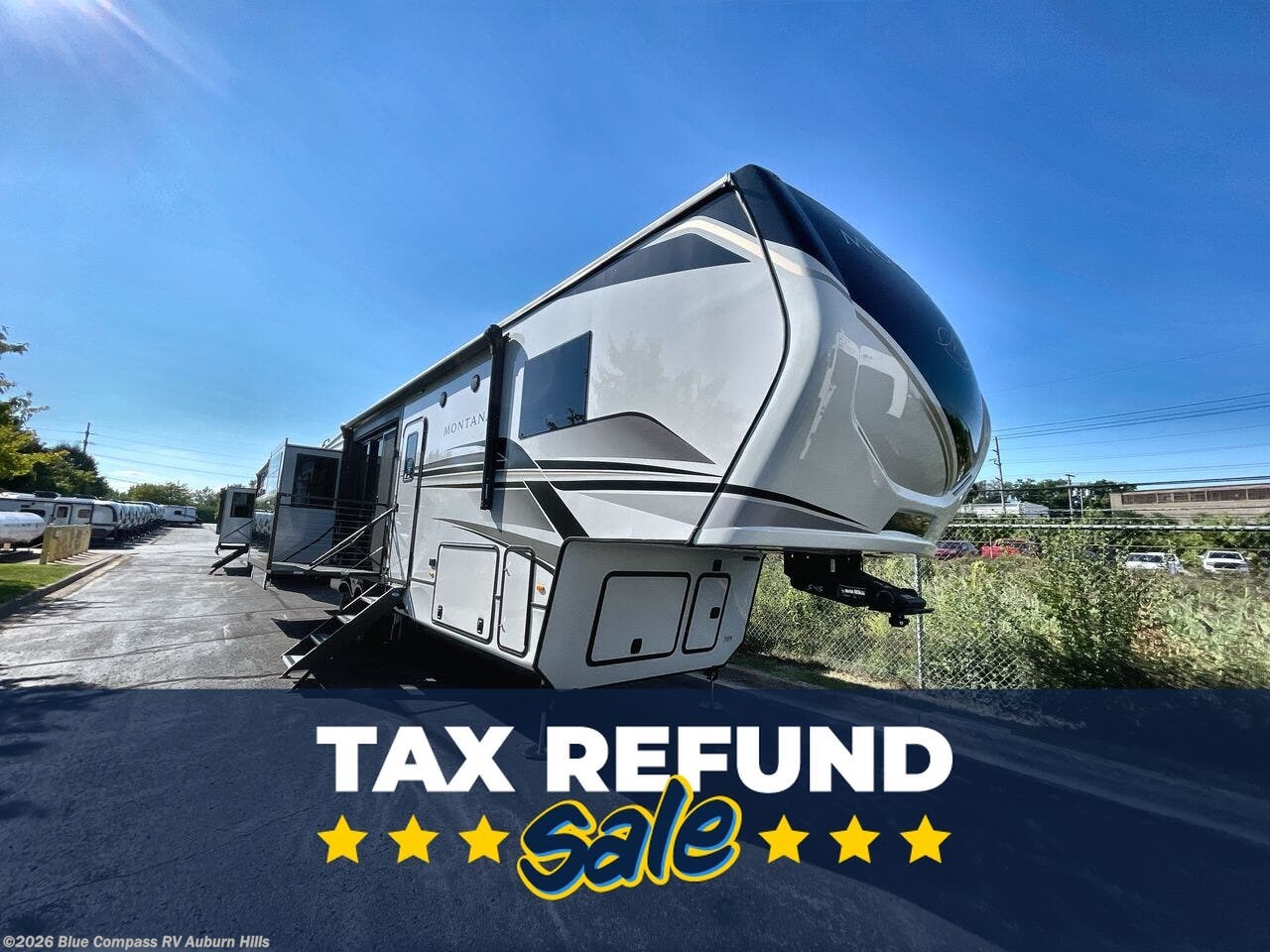 New 2025 Keystone Montana 3532SP available in Auburn Hills, Michigan