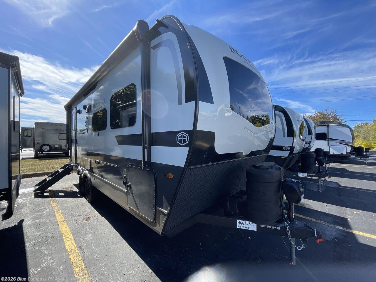 New 2026 Forest River Rockwood Mini Lite 2205S available in Auburn Hills, Michigan