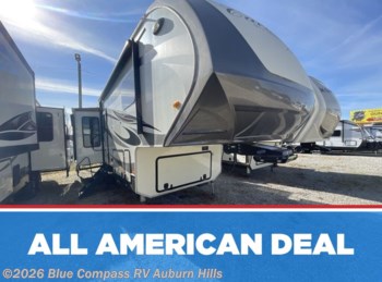 Used 2018 Forest River Cardinal 3350RL available in Auburn Hills, Michigan