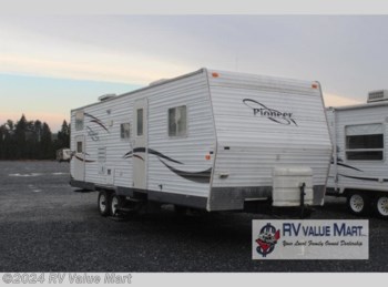Used 2007 Fleetwood Pioneer 26BHS available in Willow Street, Pennsylvania