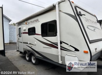 Used 2013 Jayco Jay Feather Ultra Lite X19H available in Willow Street, Pennsylvania