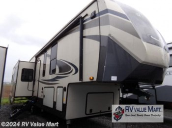 Used 2020 Forest River Sandpiper 321RL available in Willow Street, Pennsylvania