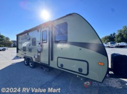 Used 2019 Winnebago Micro Minnie 2306BHS available in Willow Street, Pennsylvania